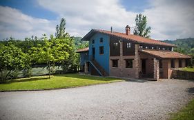 La Casería de Los Hevia 1 y 2